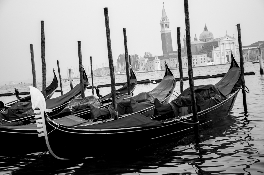 VENEZIA GONDOLE IN BIANCO E NERO