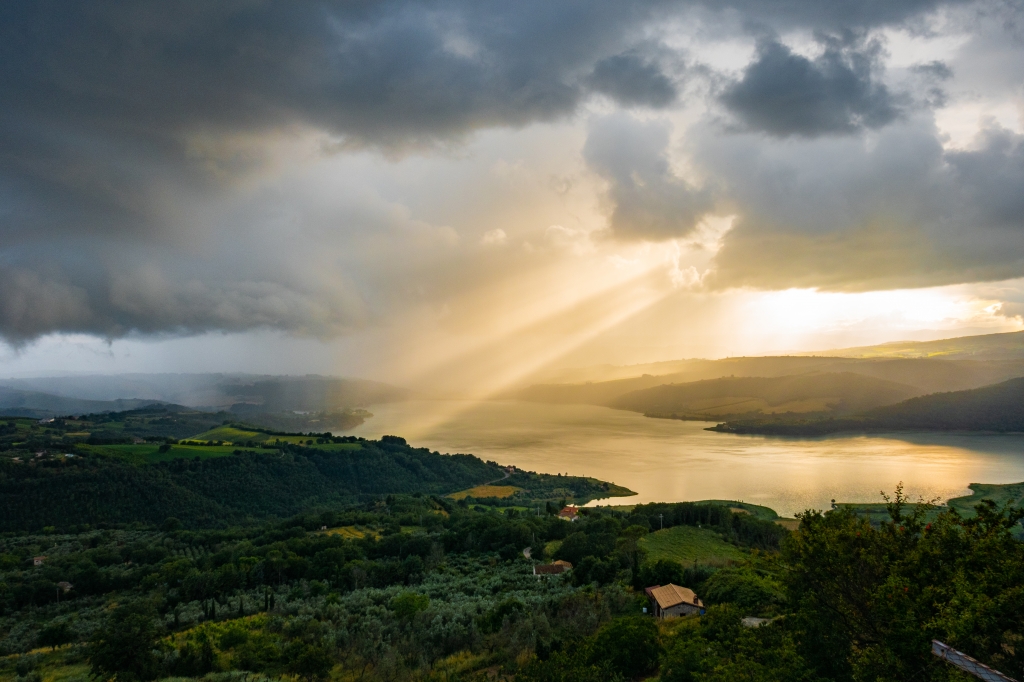 Lago di Corbara