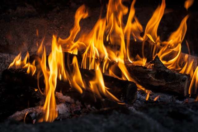 Fuoco di un camino