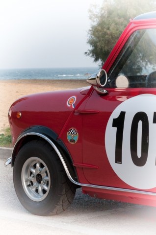 mini minor 1300 anni 70 colore rosso