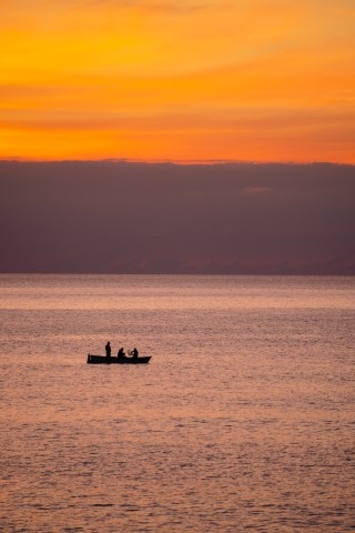 tramonto con pescatori