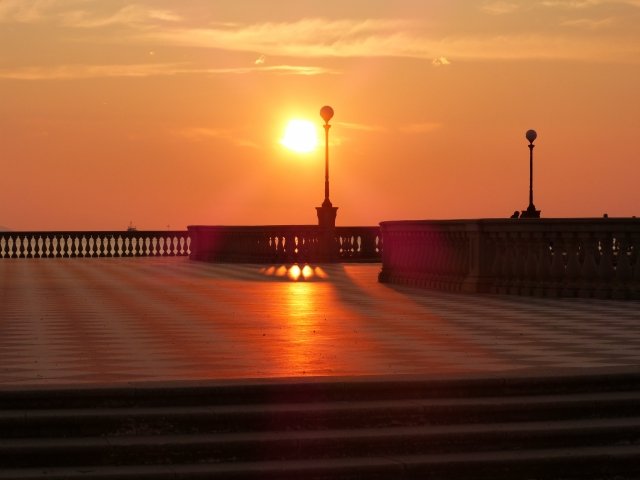 TERRAZZA MASCAGNI AL TRAMONTO