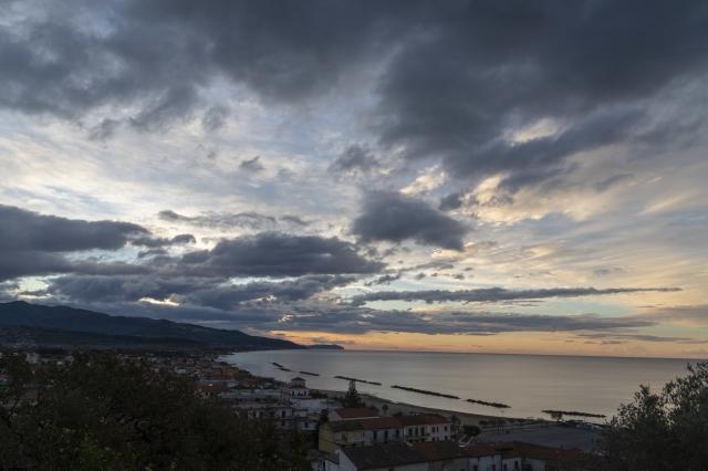 Alba sul golfo nel cilento