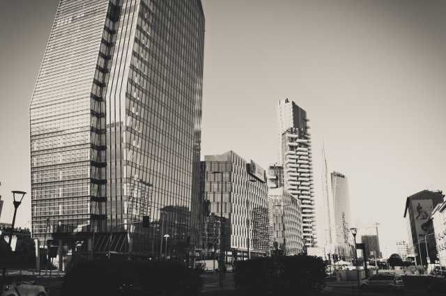 Grattacieli a Milano in inverno
