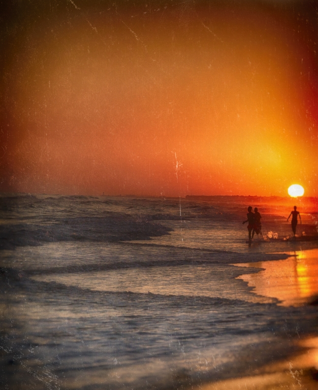 FALLING SUMMER