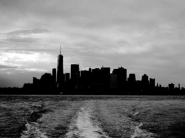 Skyline sull'acqua