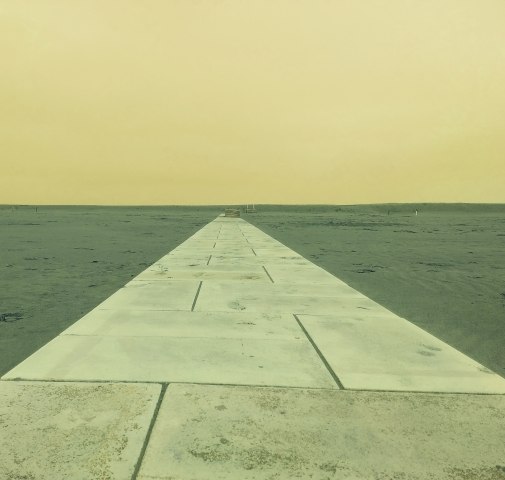 Mare grigio d'inverno