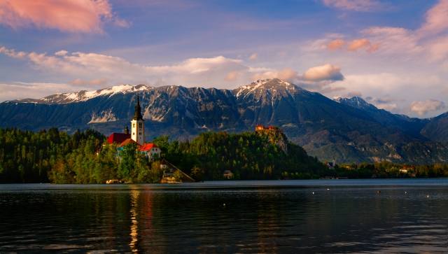 Tramonto su Bled