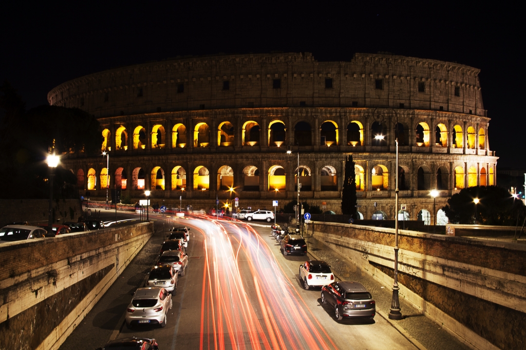 Colosseo di notte