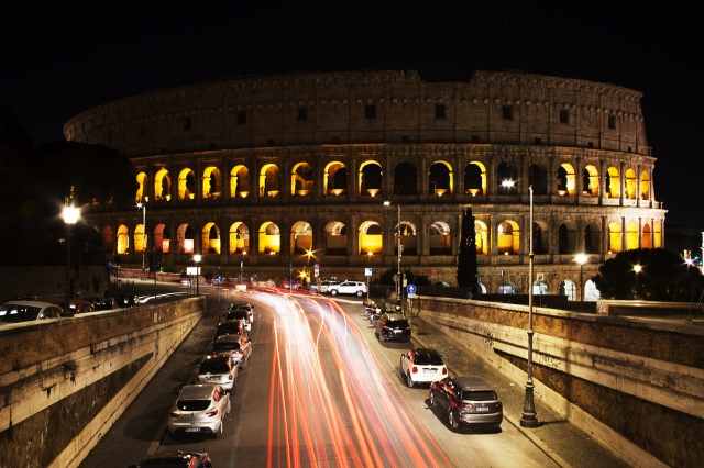 Colosseo di notte
