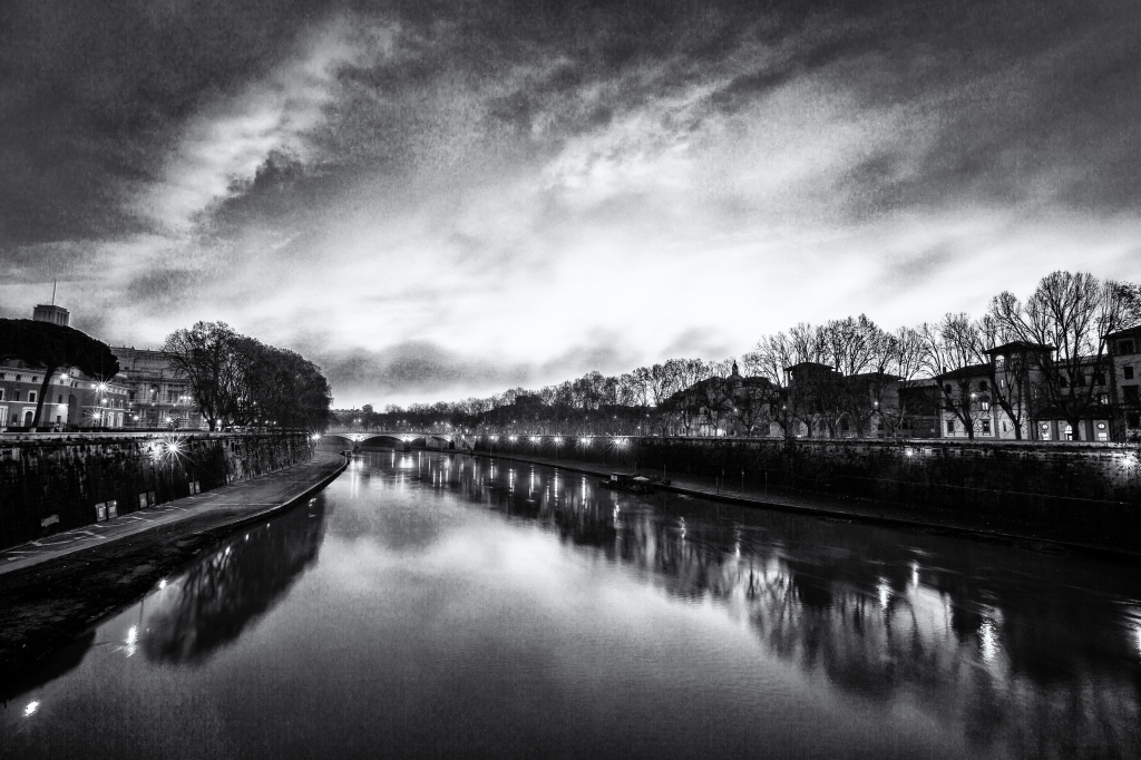Along the river Tiber, Rome