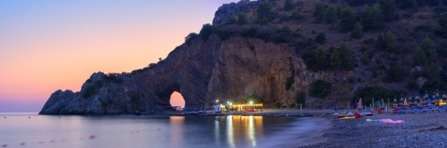 Panoramica Arco naturale Palinuro al crepuscolo