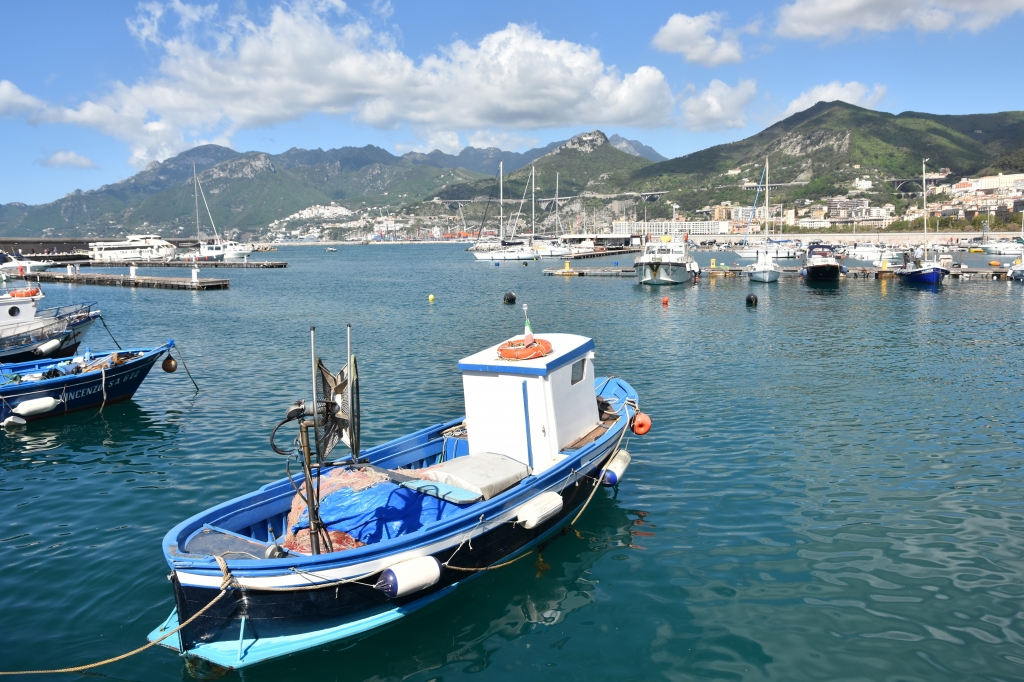 Veduta del porto di Salerno