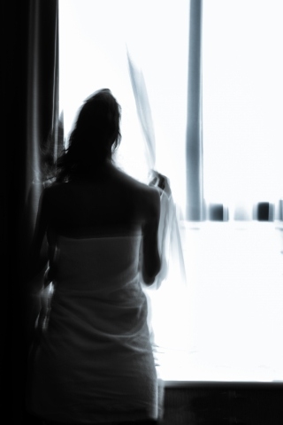 Guardare oltre la solitudine