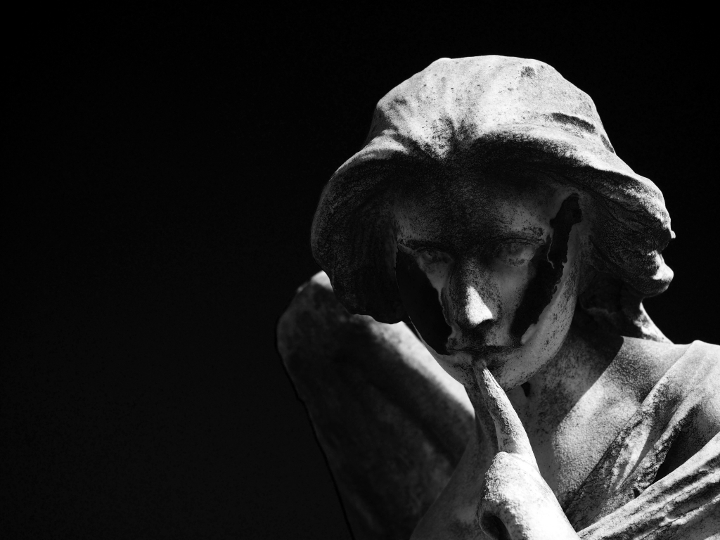 silence of the statues