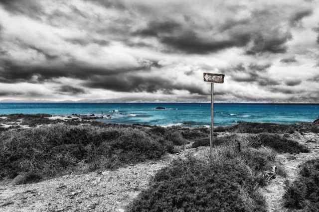 ONE WAY (To the beach)