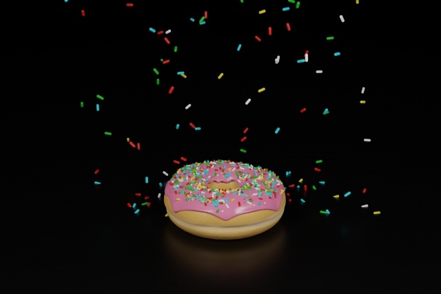 ciambella con decorazioni colorate