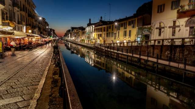 Milano - Il naviglio grande di sera