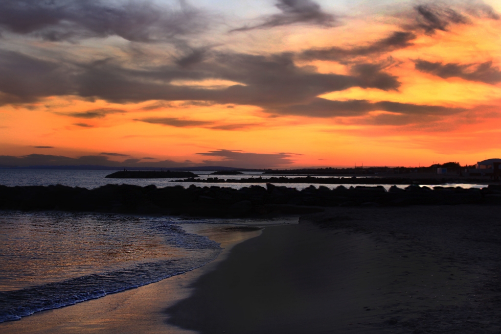 reflecting sea