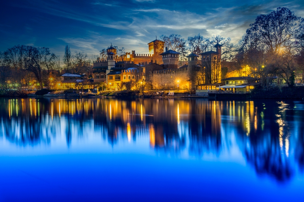Castello medievale del Valentino all'ora Blu
