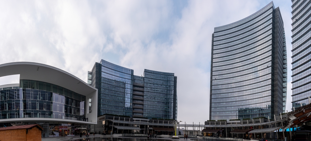 piazza Gae Aulenti