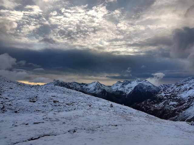 Alba tra le nubi