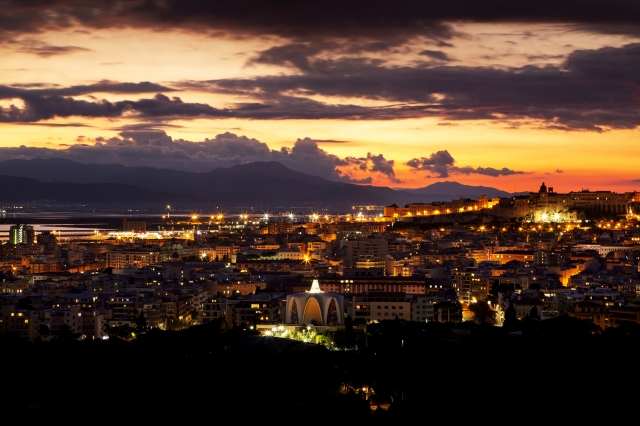 Cagliari al tramonto