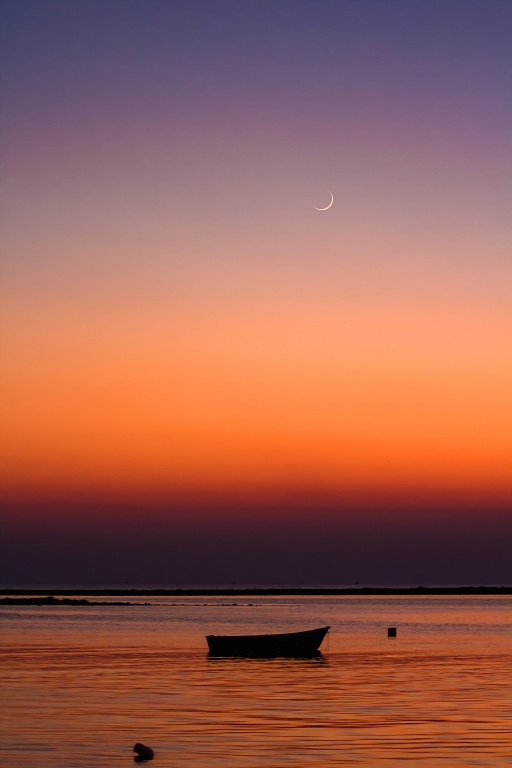 El barco y la Luna