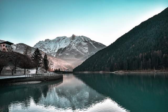 La montagna riflessa nel lago · albertopiovesan96