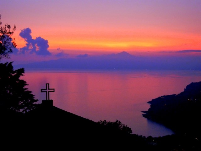 Tramonto sul mare