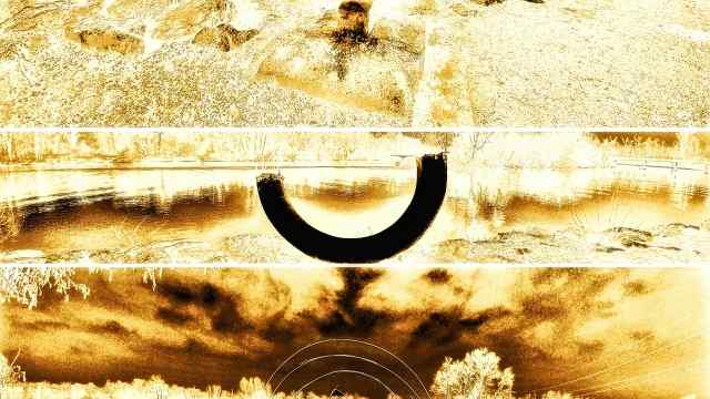 Golden decomposed landscape