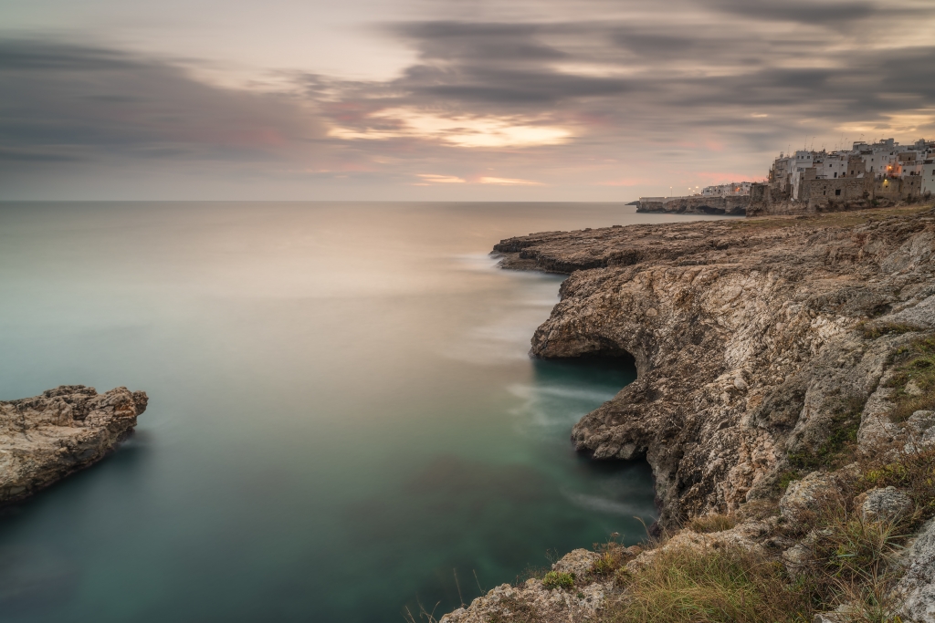 Alba a Polignano a Mare