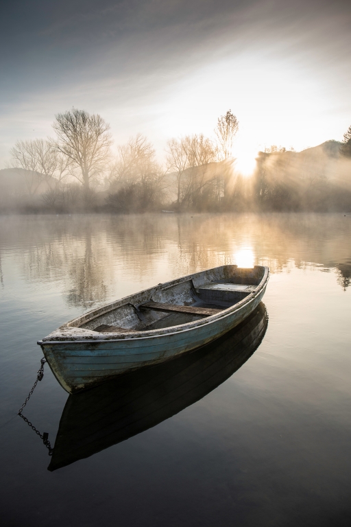 Barca sul fiume