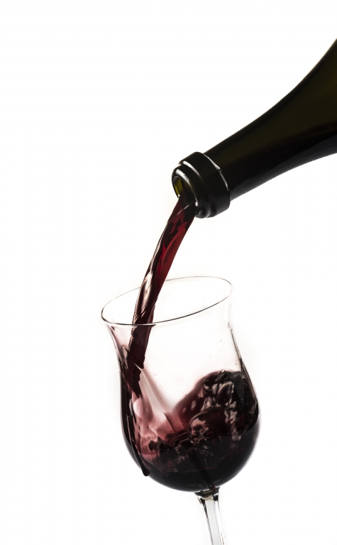 vino rosso nel bicchiere