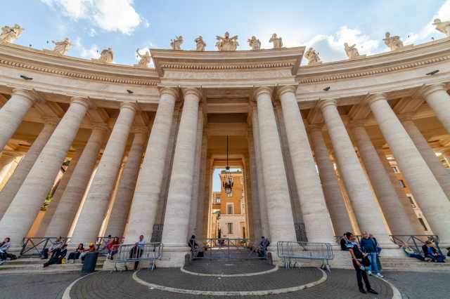 Colonnato del Bernini, Roma, Italia