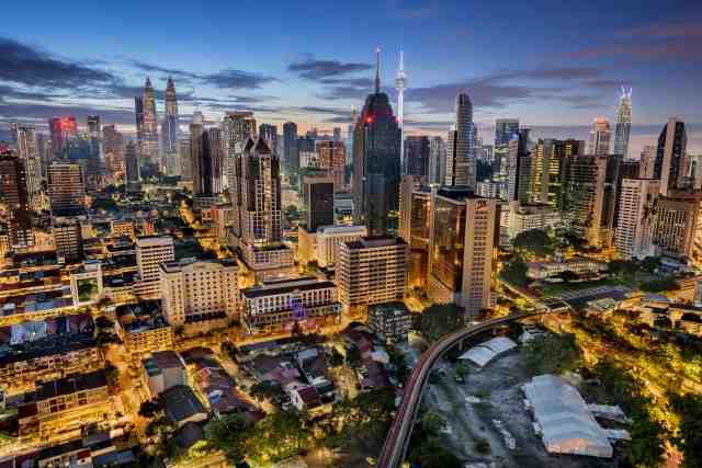 I colori di Kuala Lumpur all’alba