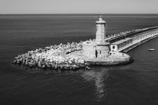 il faro di Livorno bianco e nero