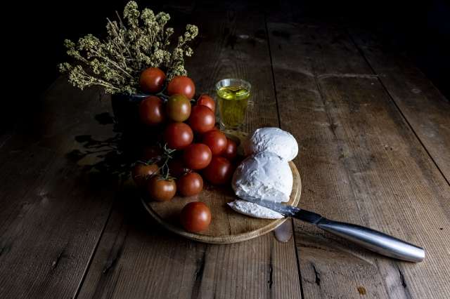 Pomodoro, origano, mozzarella