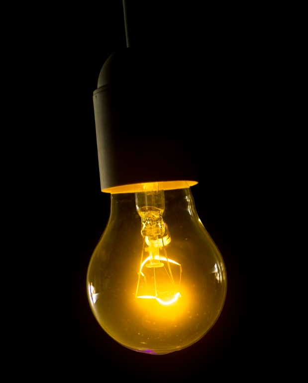lampadina gialla low key