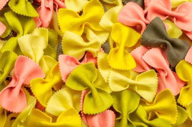 pasta colorata