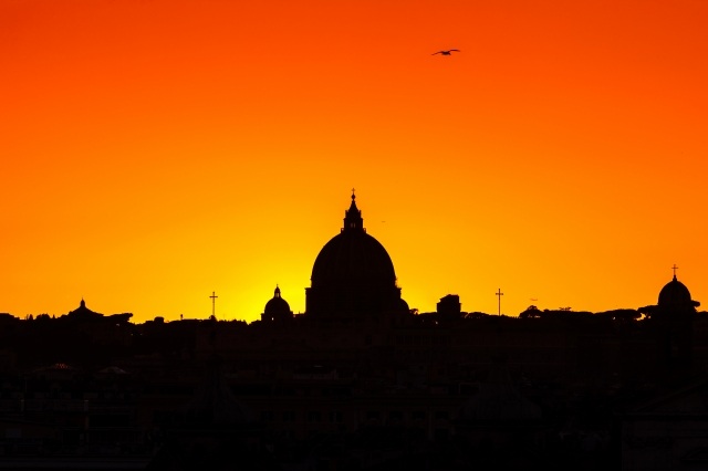 Tramonto sullo skyline di Roma, Italia