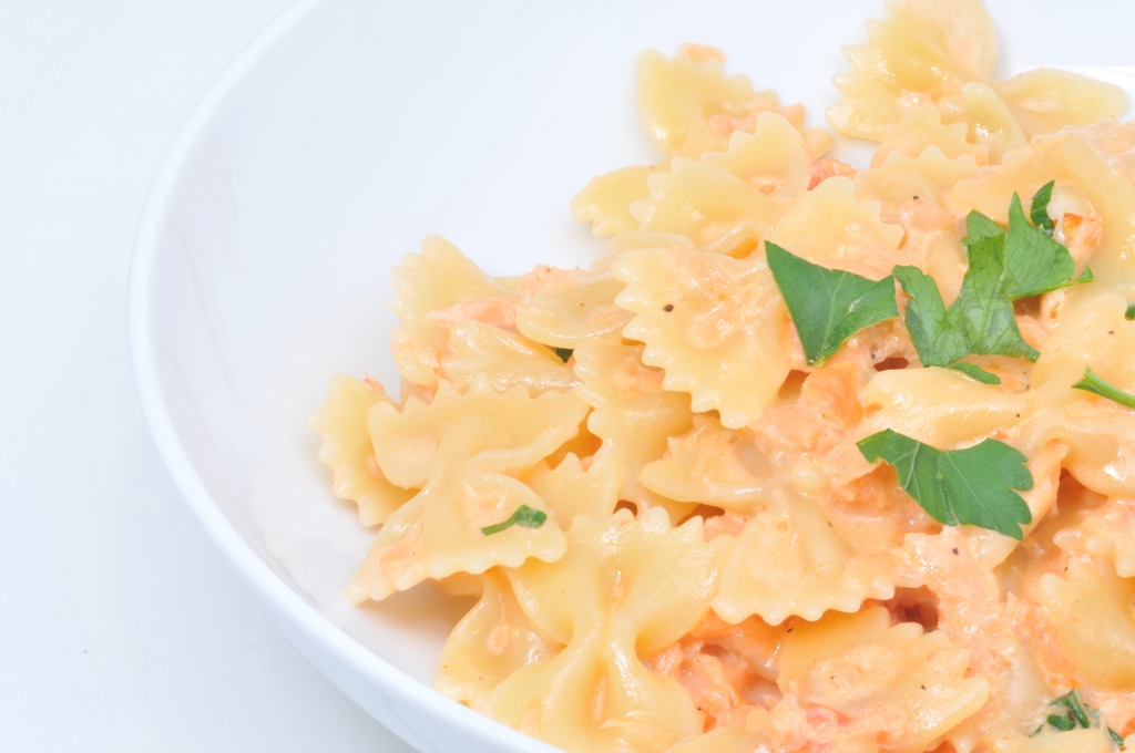 Farfalline al salmone