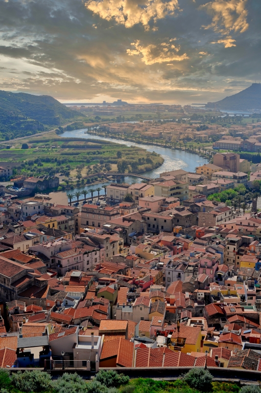 Tramonto su Bosa