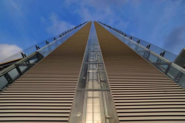 Vertical in city life · luke1973