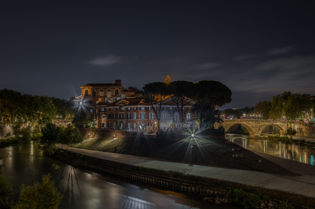 Roma by night