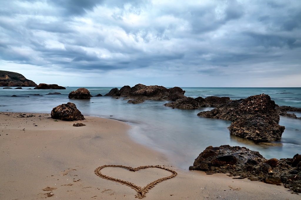 cuore sulla spiaggia