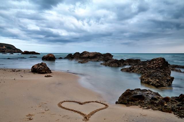 cuore sulla spiaggia