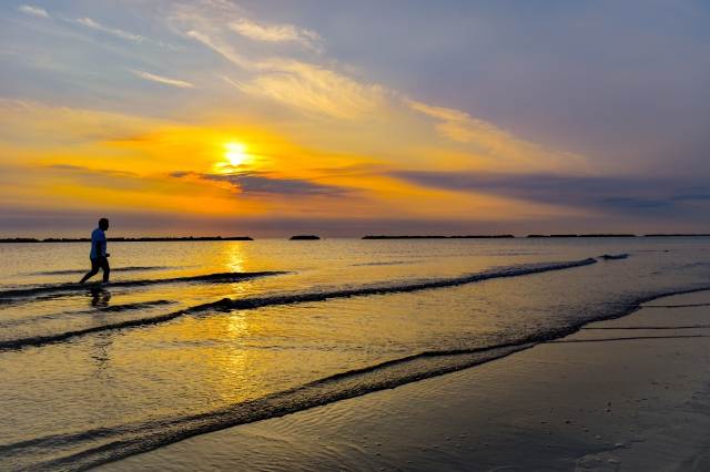 Alba sul mare