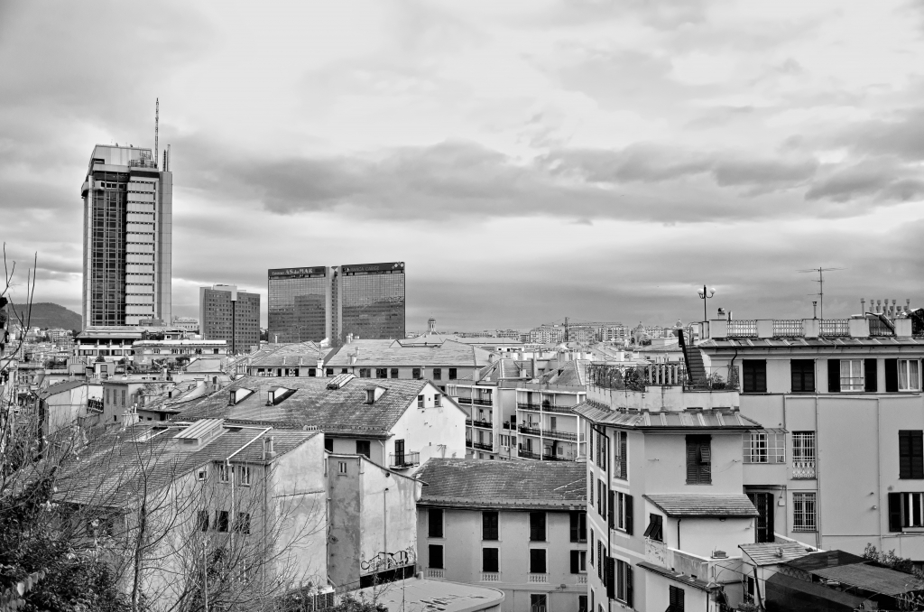 genova in bianco e nero