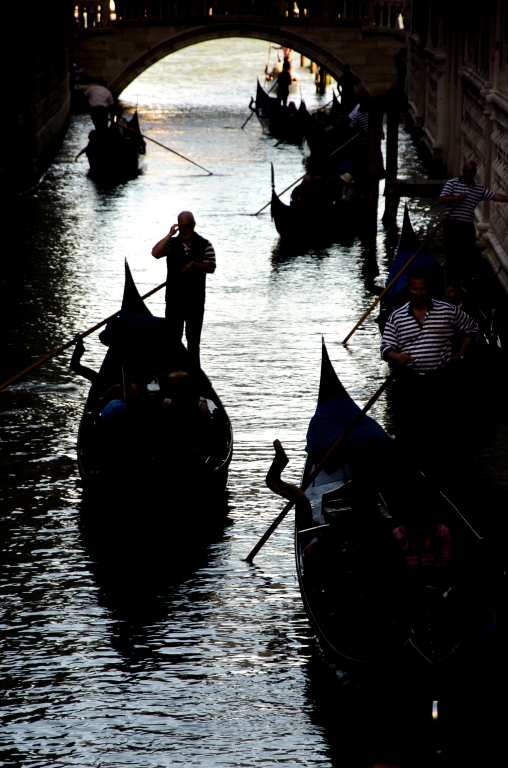 Gondolieri veneziani